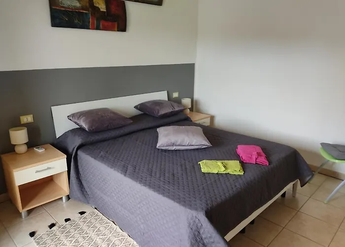 - San Pietro Nyaraló Villa San Pietro